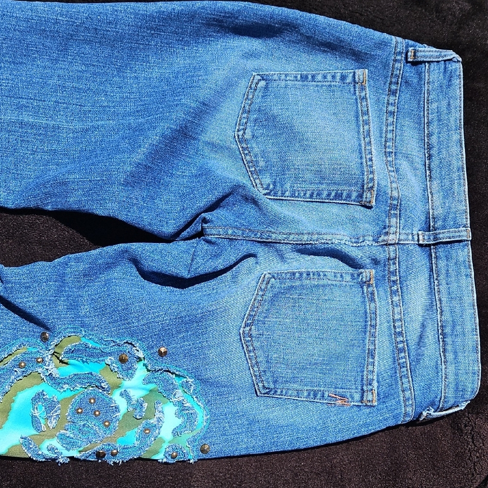 Marciano Blue Jeans with Green Embellishments - Picture 5 of 5
